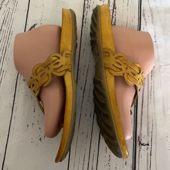 Mossimo yellow braided sandal - Picture 3 of 8